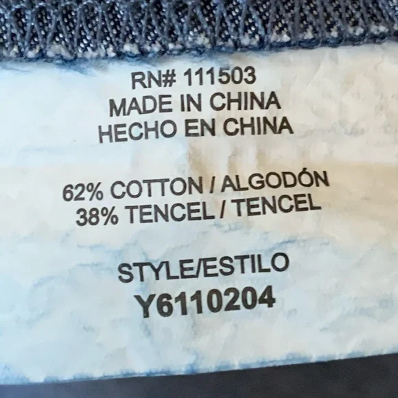 LUXOLOGY Chambray Collared Shirt Dress—SZ. 10 - Picture 10 of 11